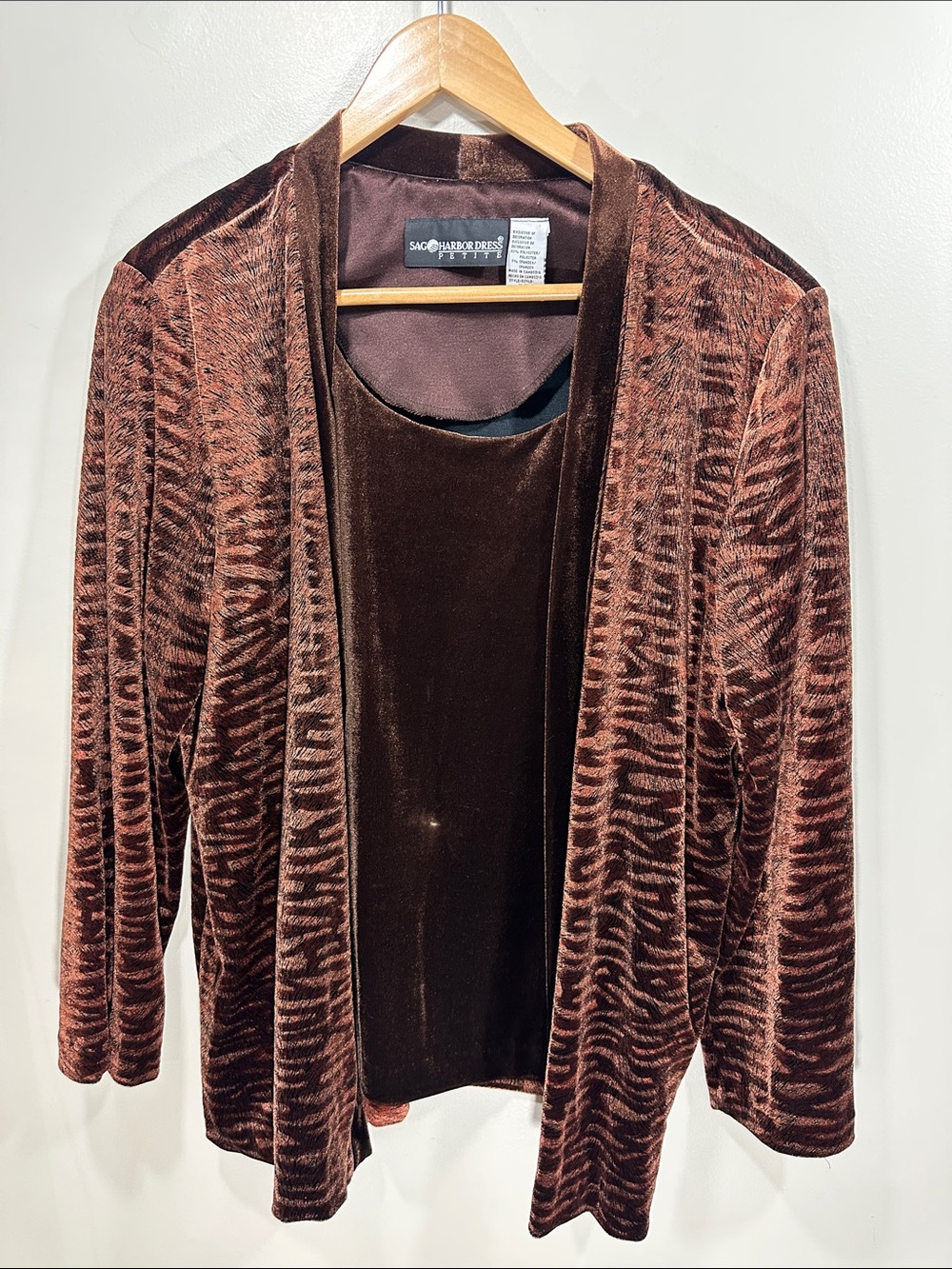 Sag Harbor Brown Velvet tiger stripe Open-Front cardigan and tank 14p